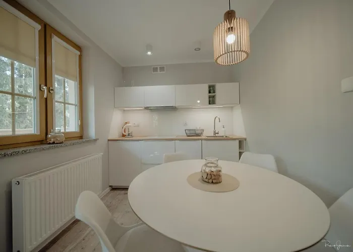 Silence Wichrowe Wzgorze * シクラルスカ・ポレンバ