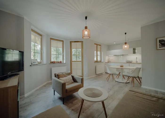 Silence Wichrowe Wzgorze * シクラルスカ・ポレンバ